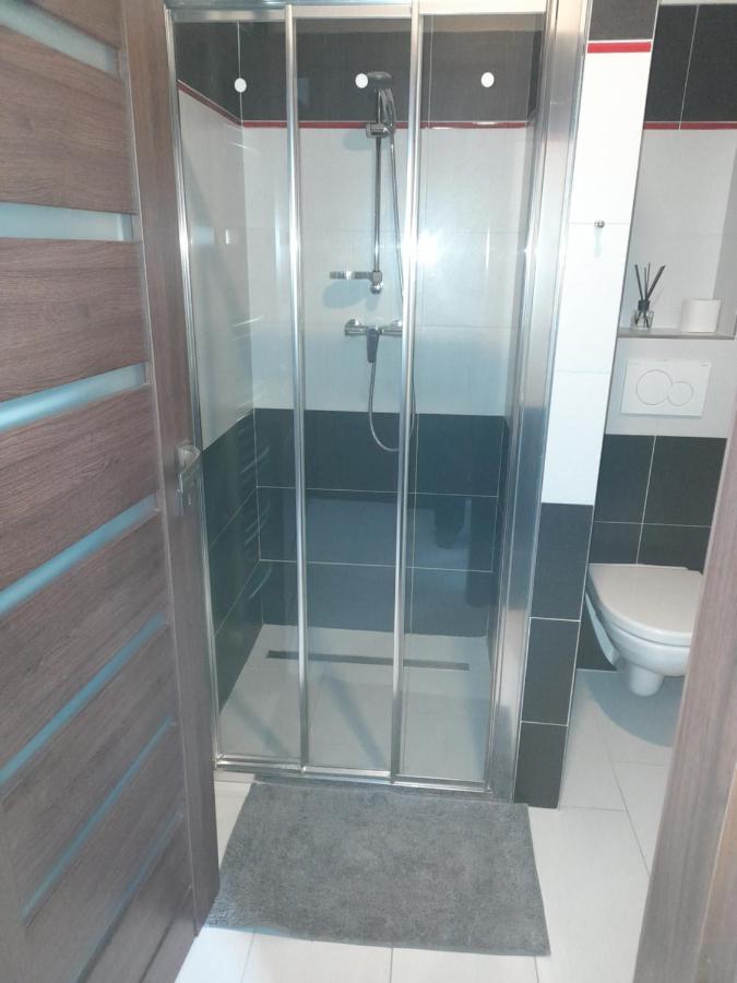 Vinoteka "U Kozu" Otel Nové Město nad Metují Dış mekan fotoğraf
