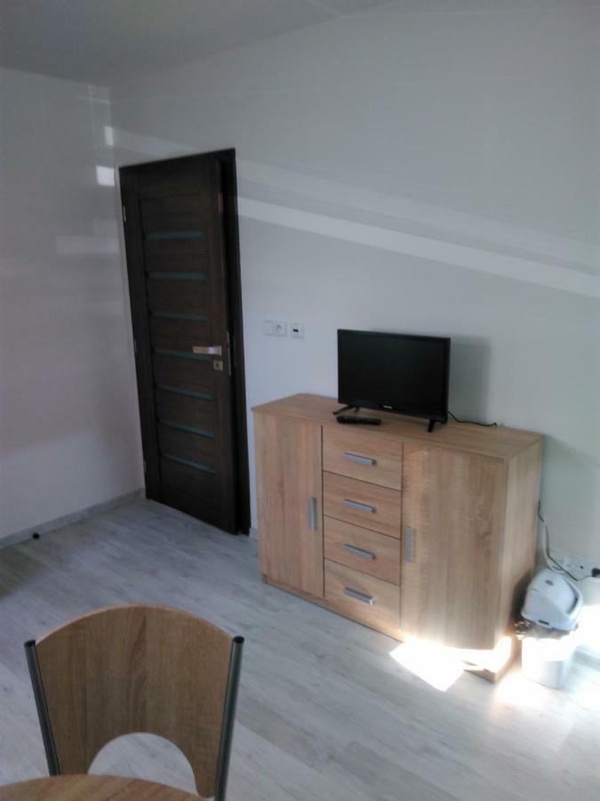 Vinoteka "U Kozu" Otel Nové Město nad Metují Dış mekan fotoğraf