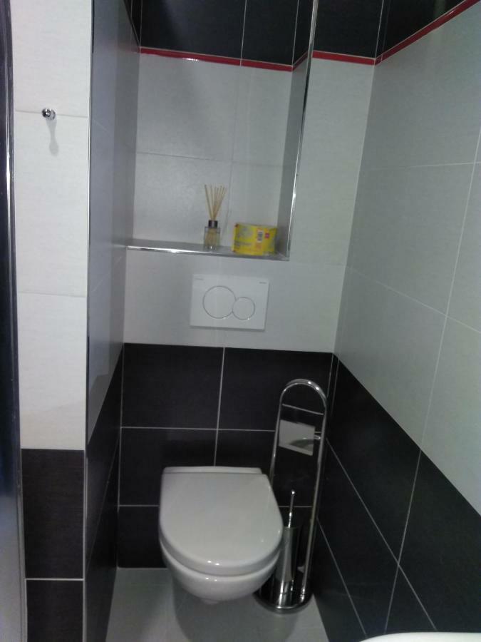 Vinoteka "U Kozu" Otel Nové Město nad Metují Dış mekan fotoğraf